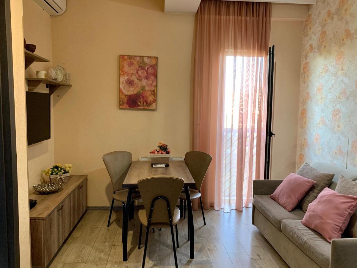 Lech Kachinski Apartment 3 Тбилиси Екстериор снимка